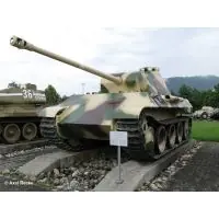 Akciós ár Revell 03273 Gift Set Panther Ausf. D 1 35