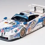 Csak ma Tamiya Porsche 911 GT1 versenyautó makett