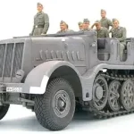 Tamiya German 18T Heavy Half Track Famo harcjármű makett Bestseller