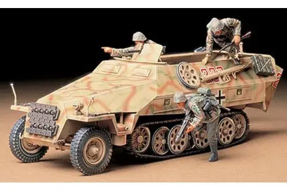 Tamiya Mtl. SPW Sd.Kfz. 251/1 Ausf.D harcjármű makett Különleges ajánlat