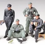 Kiárusítás Tamiya German Tank Crew at Rest katonai figura készlet
