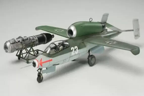 Tamiya Heinkel HE 162 Salamander repülőgép makett Vásárlói kedvenc