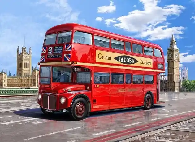 Különleges ajánlat Revell London Bus makett