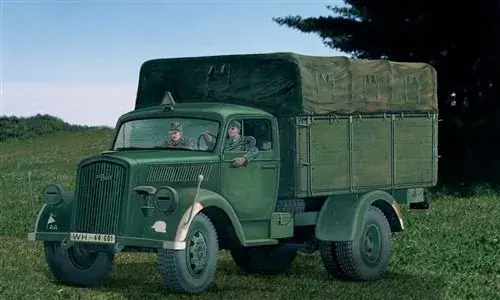 Italeri Opel Blitz Deut. Truck 3t Type S makett Utolsó esély