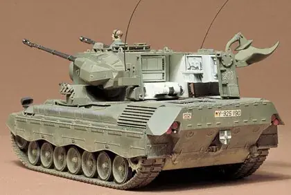 Tamiya West German Flakpanzer Gepard harcjármű makett Szuper akció