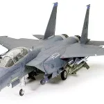 Tamiya F-15E Strike Eagle repülőgép makett Biztonságos fizetés