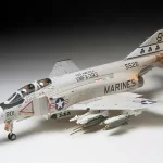 Expressz szállítás Tamiya McDonnell F-4 J Phantom II repülőgép makett