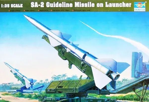 Trumpeter SA-2 Guideline Missile w/Launcher Cabin rakéta- / légvédelmi rendszer makett Kedvezményes ár