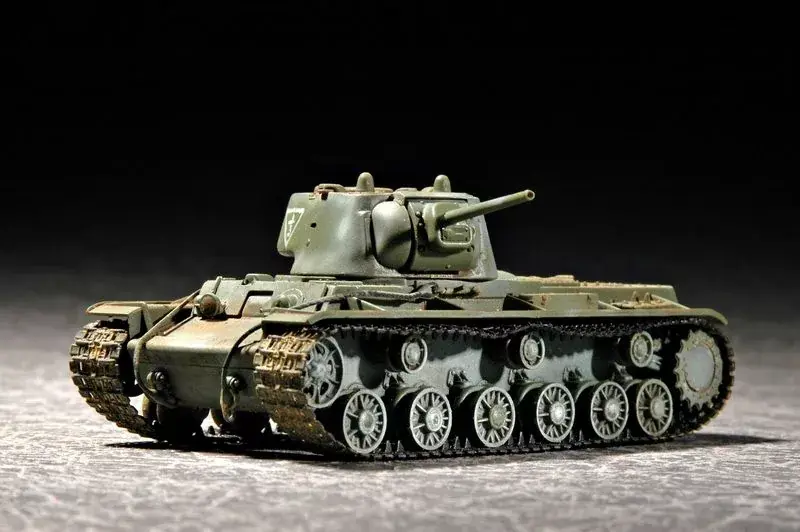 Gyors szállítás Trumpeter Russian KV-1 M1942 Lightweight Cast Tank harckocsi makett