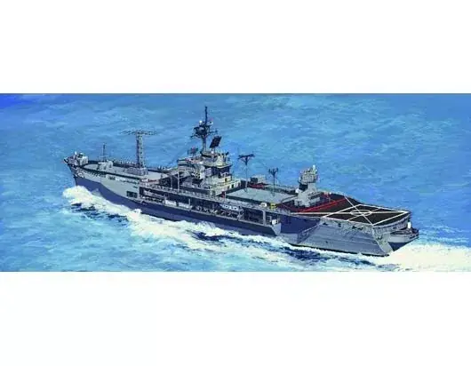 Kiárusítás Trumpeter USS Mount Whitney LCC-20 1997 hajó makett