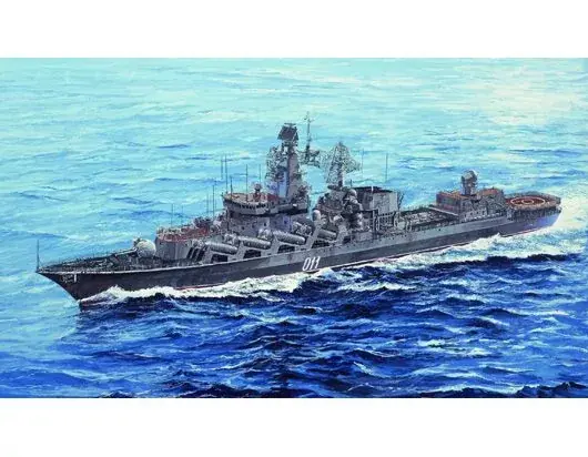 Expressz szállítás Trumpeter Russian Navy Slava Class Cruiser Marshal Ustinov hajó makett