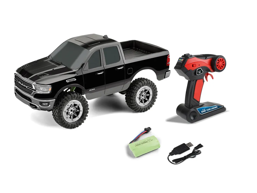 Revell Control Car RAM 1500 Laramie Back in Black (24445 R) Távirányítós jármű Gyors kiszállítás