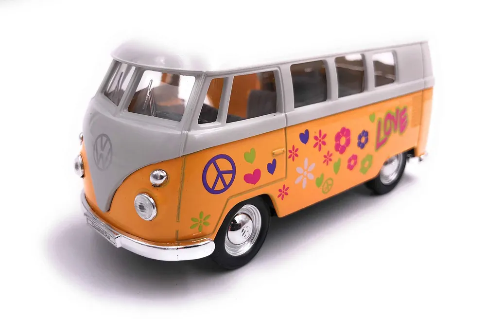 Árcsökkenés Welly Volkswagen 1963 T1 Bus Love (sárga) 1/34-1/39 (49764y CW)