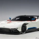 Gyors szállítás Aston Martin Vulcan 2015 modellautó Újdonság