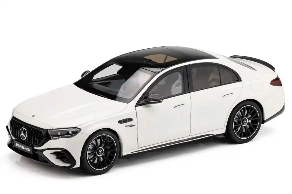 Gyors szállítás Mercedes-Benz E53 AMG (W214) 2025 modellautó – Opalith white