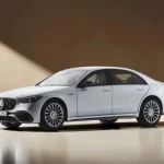 Ne maradj le Mercedes-AMG S 63 E Performance 2026 modellautó - Hightech silver