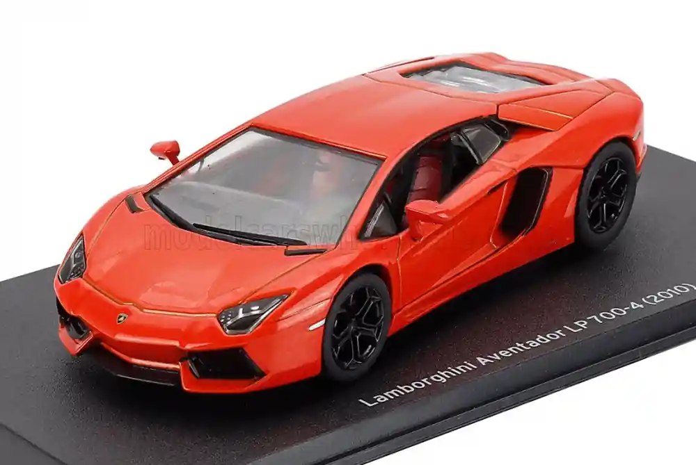 Szuper akció Lamborghini Aventador LP700-4 2010