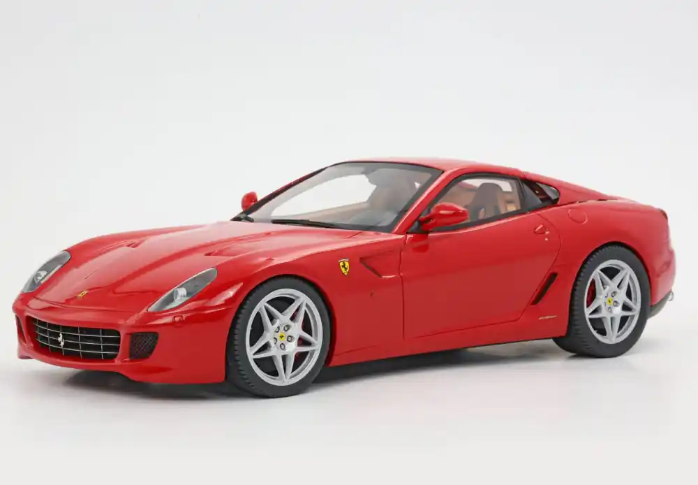 Ferrari 599 GTB Fiorano 2007 Rosso Corsa vitrinnel Limitált Vedd meg online