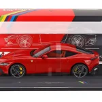 Ferrari Roma 2019 exkluzív sorszámozott kiadás vitrinnel Rosso Corsa Gyors szállítás