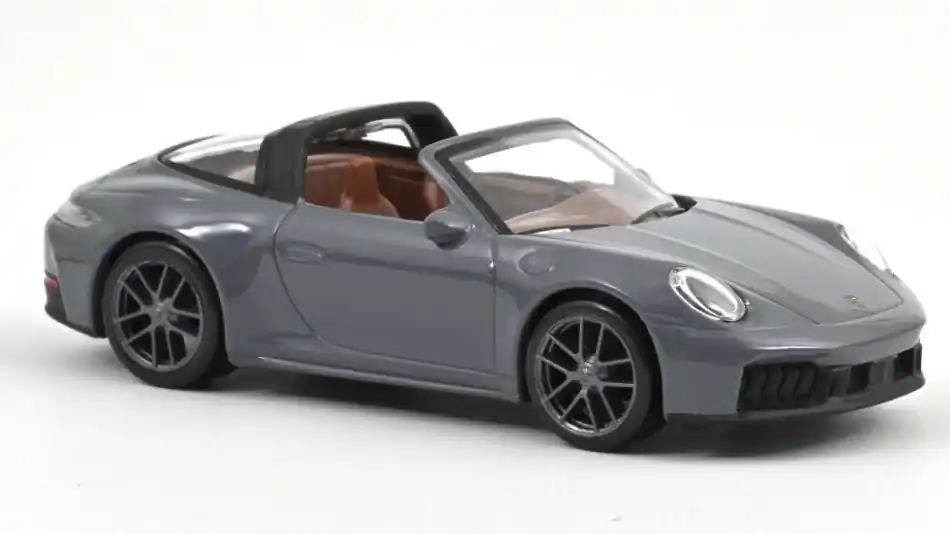 Porsche 911 GTS 2024 Expressz szállítás