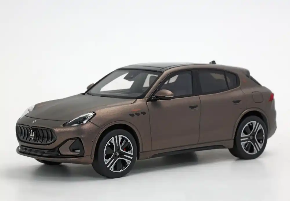 Maserati Grecale Folgore 2022 Rame Folgore (vitrinnel) Limitált Utolsó esély