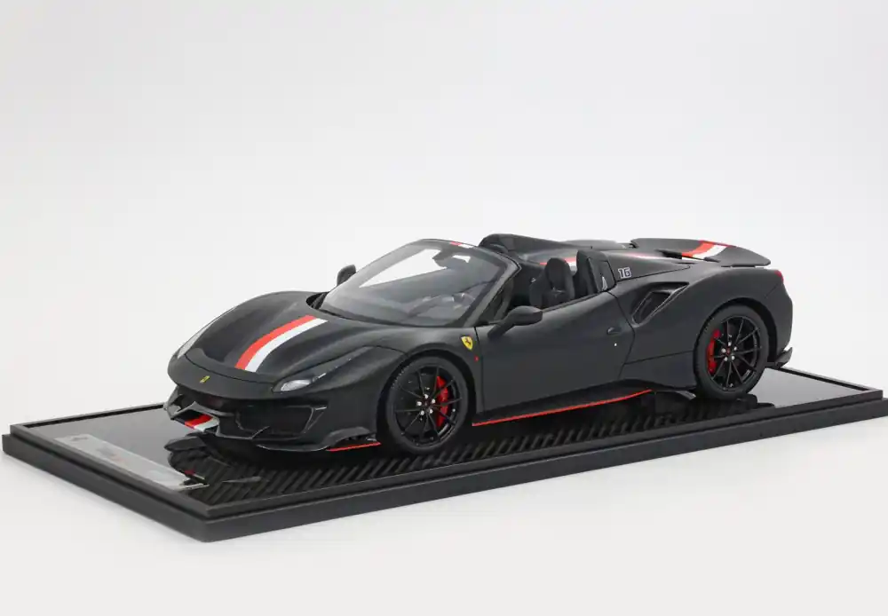 Szuper akció Ferrari 488 Pista Spider Charles Leclerc autója 2024 Matt Black (vitrinnel) Limitált