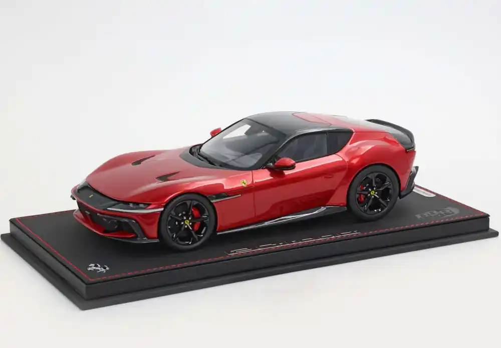Biztonságos fizetés Ferrari 12Cilindri 2024 Rosso Imola (vitrinnel) Limitált