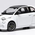 Fiat 500e Abarth 2024 modellautó Outlet