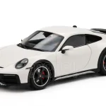 Azonnal elérhető Porsche 911 (992) Dakar 2022 modellautó