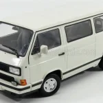 Szezonális akció Volkswagen T3 Multivan 1992 modellautó
