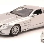 Különleges ajánlat Mercedes SLR McLaren 2003 modellautó