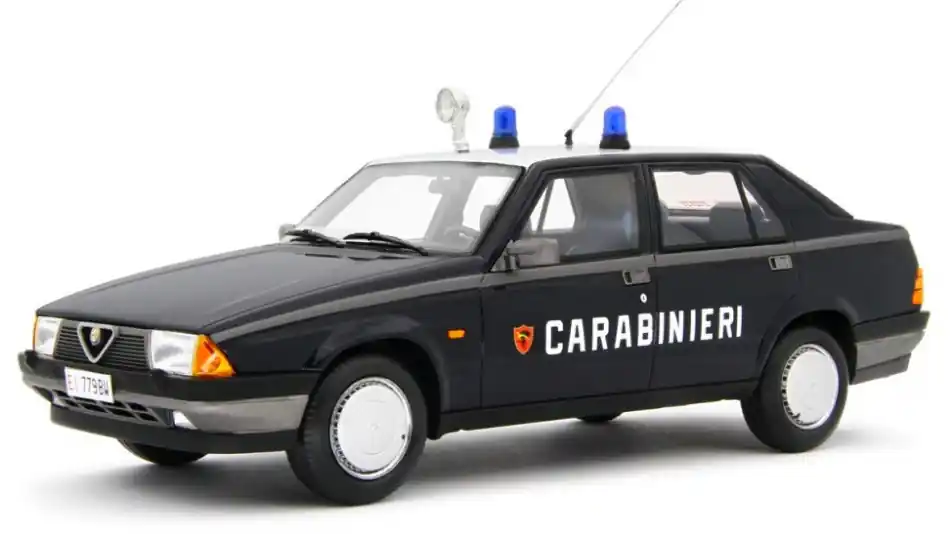 Alfa Romeo 75 1.6-1.8 1985 Carabinieri modellautó Gyors szállítás
