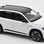 Vedd meg online Renault Koleos 2025 modellautó