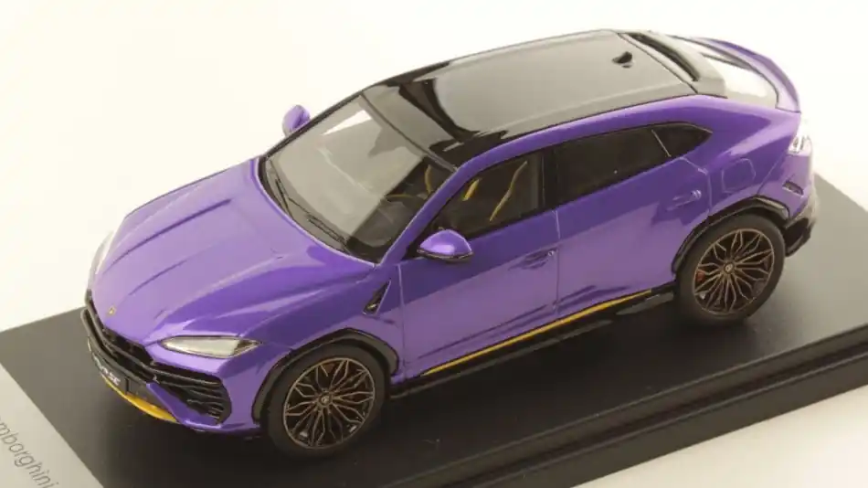 Lamborghini Urus SE modellautó Kedvezmény