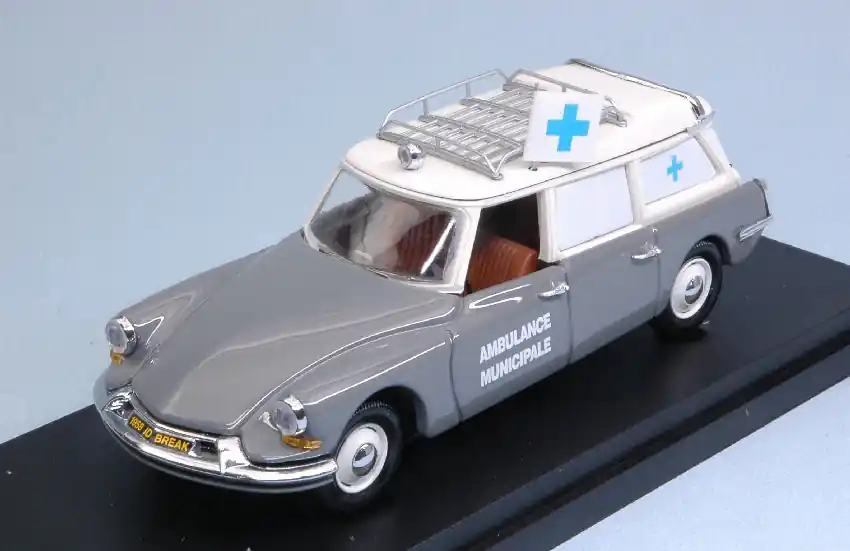 Citroën DS19 Ambulance Municipale 1962 modellautó Korlátozott ajánlat