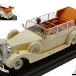 Bestseller Mercedes-Benz 770K 1938 Eva Braun és SS tiszt figurákkal