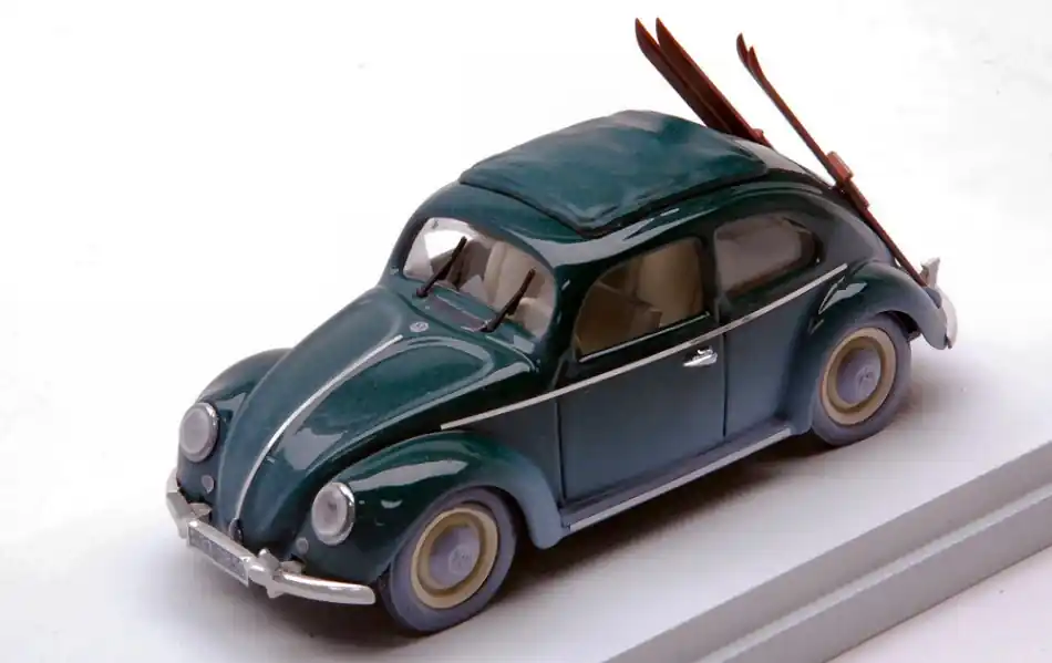 Végkiárusítás Volkswagen Bogár sílécekkel 1950 modellautó