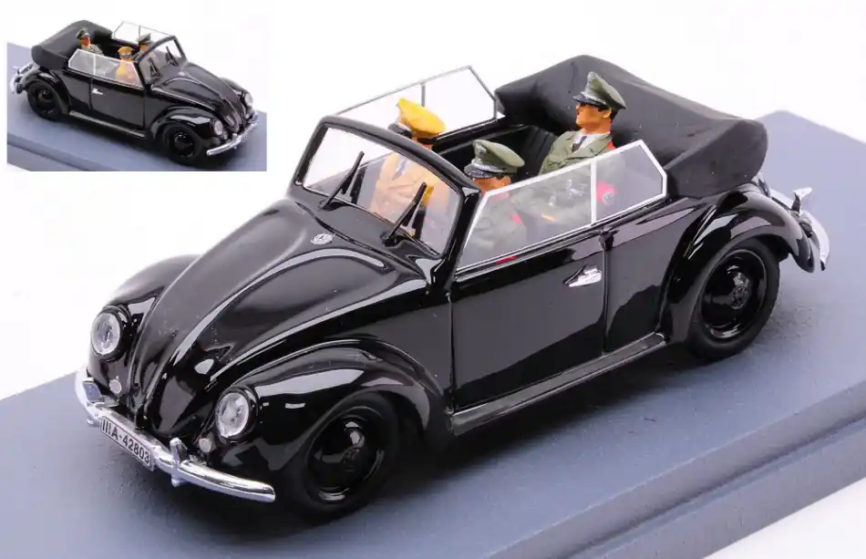 Népszerű Volkswagen Bogár Cabrio modellautó 1939 április - Hitler - Himmler és sofőr figurákkal