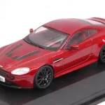 Alacsony ár Aston Martin Vantage S V12 modellautó