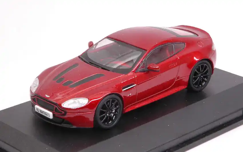 Alacsony ár Aston Martin Vantage S V12 modellautó