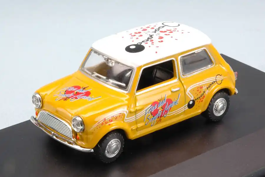 Expressz kézbesítés Mini cooper Just Divorced modellautó