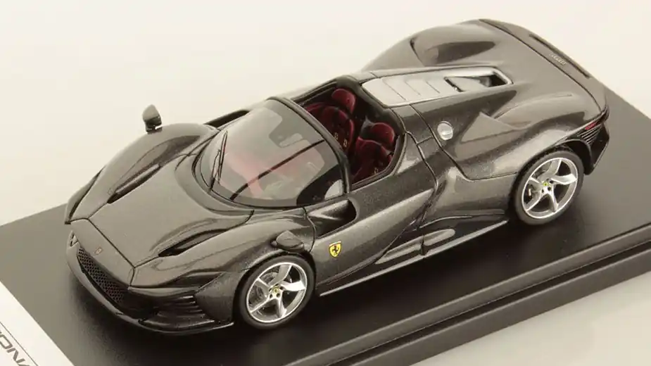 Ferrari Daytona SP3 modellautó Bestseller