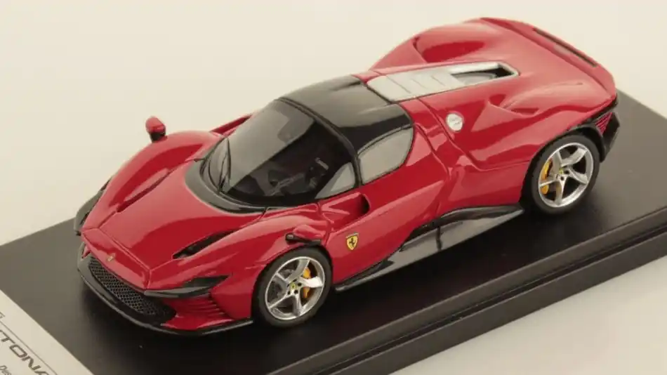 Szezonális akció Ferrari Daytona SP3 modellautó