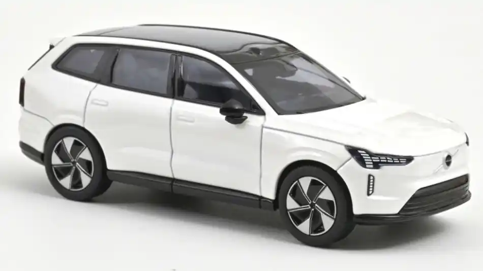 Árengedmény Volvo EX30 2024 modellautó