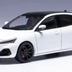 Expressz kézbesítés Ford Focus ST 2022 modellautó