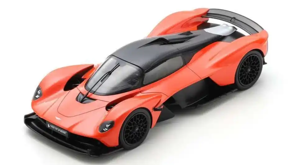 Szezonális akció Aston Martin Valkyrie 2021 modellautó