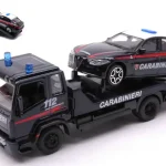 Alfa Romeo Giulia Carabinieri autószállító teherautóval Rendeld meg most