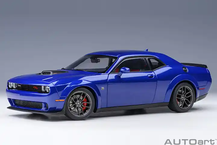 Outlet Dodge Challenger R/T Scat Pack Widebody 2022 modellautó