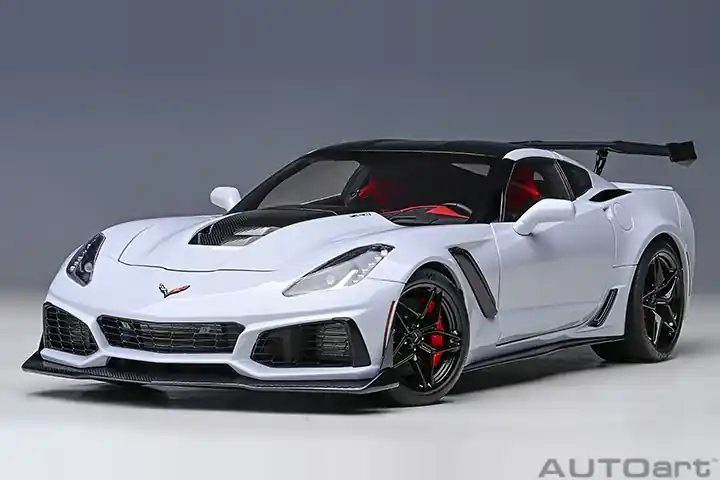 Chevrolet Corvette C7 ZR1 2017 modellautó Szuper akció