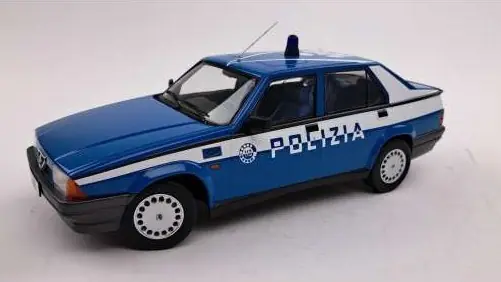 Ajánlat Alfa Romeo 75 Polizia modellautó